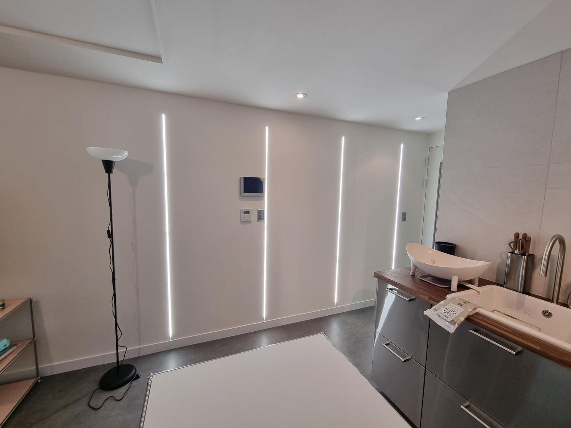 Yangjae Station & Stream Apartment *